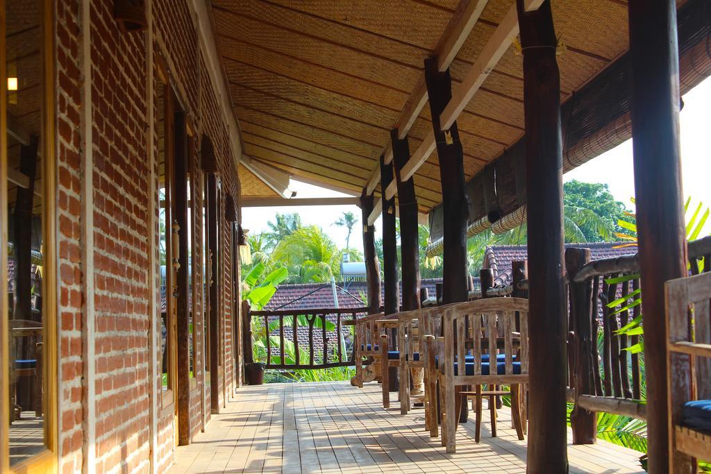 Beachouse Lovina Exterior photo
